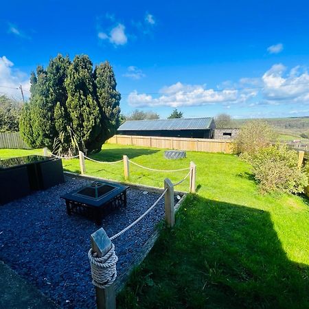 1 Bedroom Holiday Let In The Heart Of West Wales Кармартен Екстер'єр фото