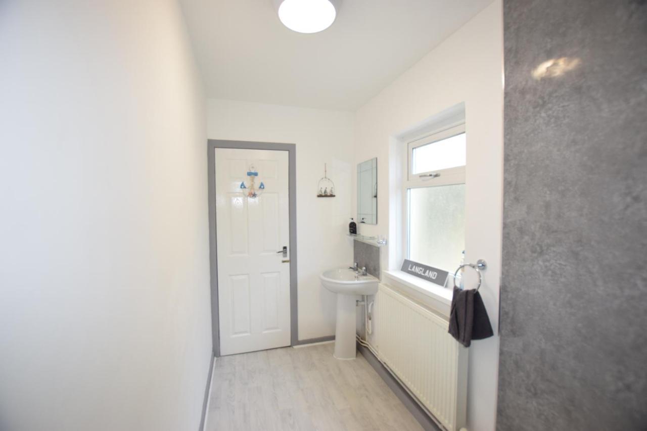 1 Bedroom Holiday Let In The Heart Of West Wales Кармартен Екстер'єр фото